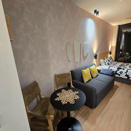 Apartment Lhome Queen's Leonor *